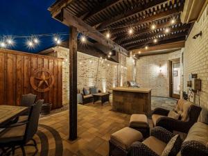 MLS #21225531 image #0