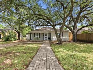 MLS #21229571 image #0