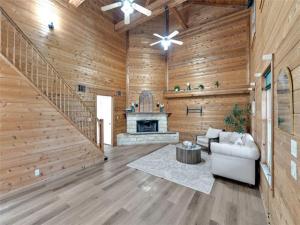 MLS #21229830 image #0