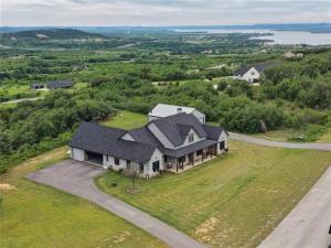 MLS #21231446 image #0