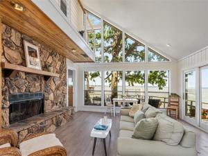 MLS #21237882 image #0