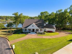 MLS #21238055 image #0