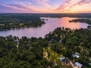 MLS #21241887 image #0
