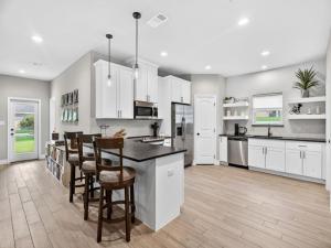 MLS #21242172 image #0