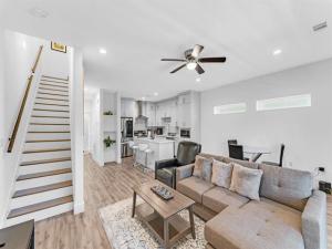 MLS #21242714 image #0