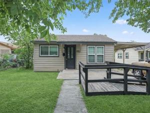 MLS #21242960 image #0