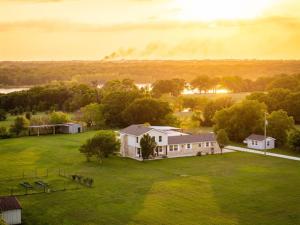 MLS #21245095 image #0