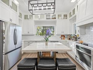 MLS #21245702 image #0