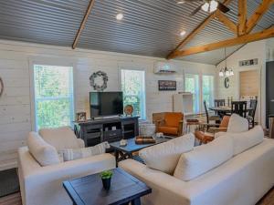 MLS #21251706 image #0