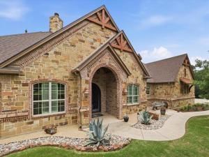 MLS #21252392 image #0