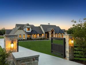 MLS #21254972 image #0