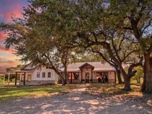 MLS #21256048 image #0