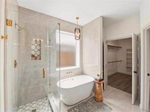 MLS #21259964 image #0