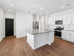 MLS #21259977 image #0