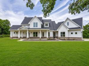 MLS #21262465 image #0