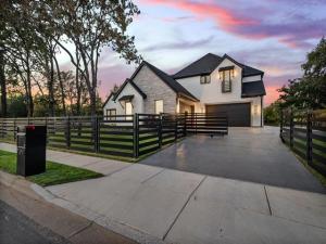 MLS #21265581 image #0