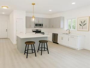 MLS #21266706 image #0