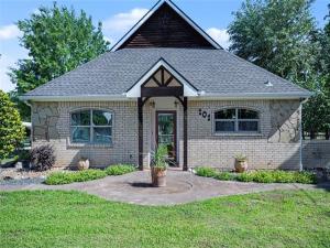 MLS #21268882 image #0