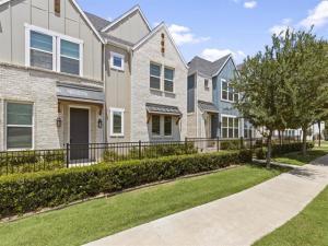 MLS #21269772 image #0
