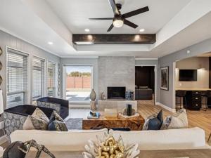 MLS #21270160 image #0