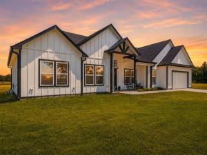 MLS #21270482 image #0