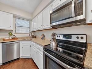 MLS #21270803 image #0