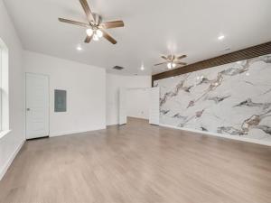 MLS #21270860 image #0