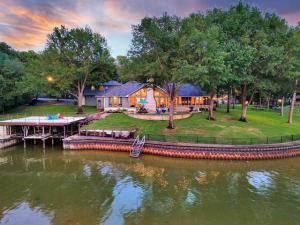 MLS #21271343 image #0