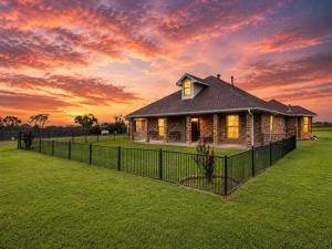 MLS #21272433 image #0