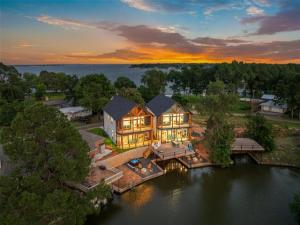 MLS #21272475 image #0