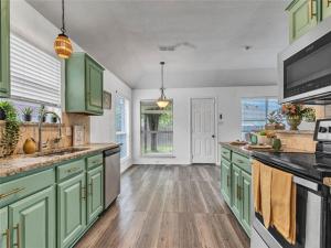 MLS #21276470 image #0