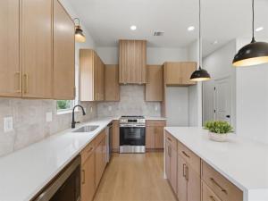 MLS #21278670 image #0