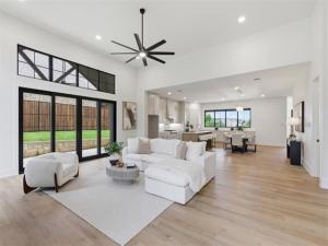 MLS #21278915 image #0
