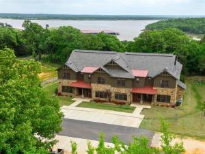 MLS #21279522 image #0