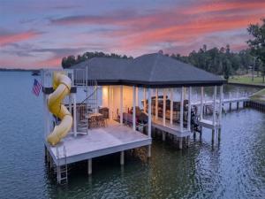 MLS #21282679 image #0