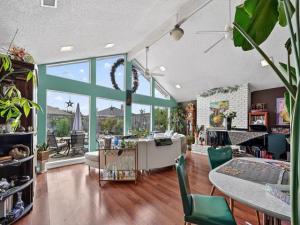 MLS #21285854 image #0