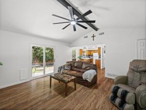 MLS #21287878 image #0