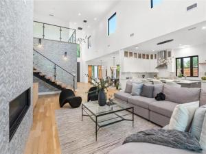 MLS #21290712 image #0