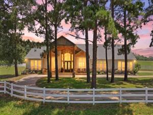 MLS #21290718 image #0