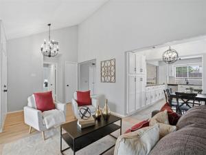 MLS #21294018 image #0