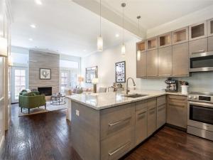MLS #21294417 image #0