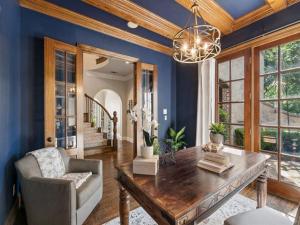MLS #21294537 image #0