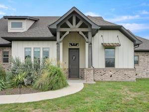 MLS #21294863 image #0