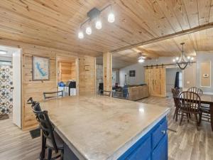MLS #21295498 image #0