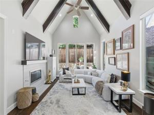 MLS #21296580 image #0