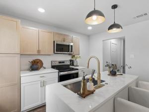 MLS #21296827 image #0