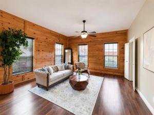 MLS #21299554 image #0