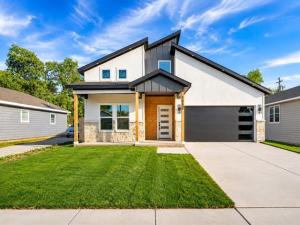 MLS #21300377 image #0