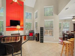 MLS #21300724 image #0