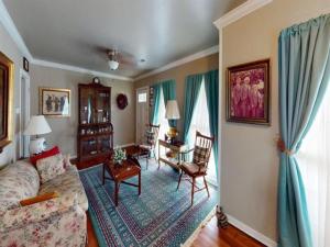 MLS #21300734 image #0